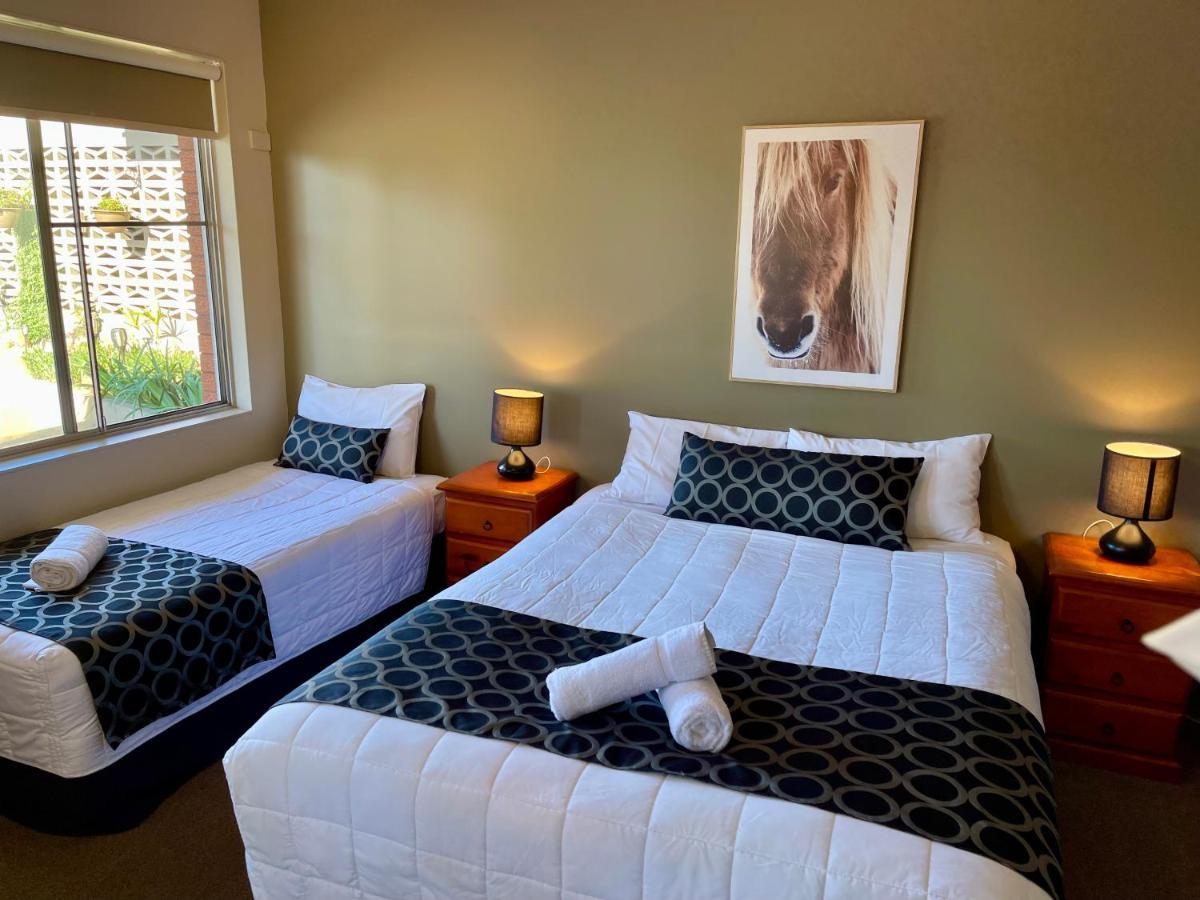 Quirindi Sunflower Motor Inn Εξωτερικό φωτογραφία